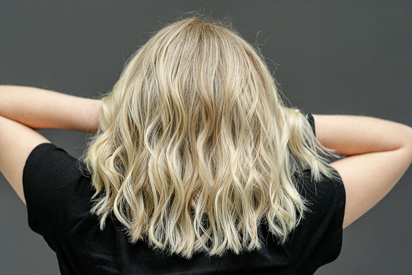 Pielęgnacja i strzyżenie włosów oraz manicure, kosmetyka i masaż, Fryzagatka Agnieszka Mazurkiewicz, Warszawa